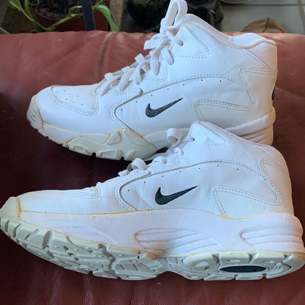 Vintage Nike Airliner 3/4 cross trainer NWOT - Picture 2 of 8
